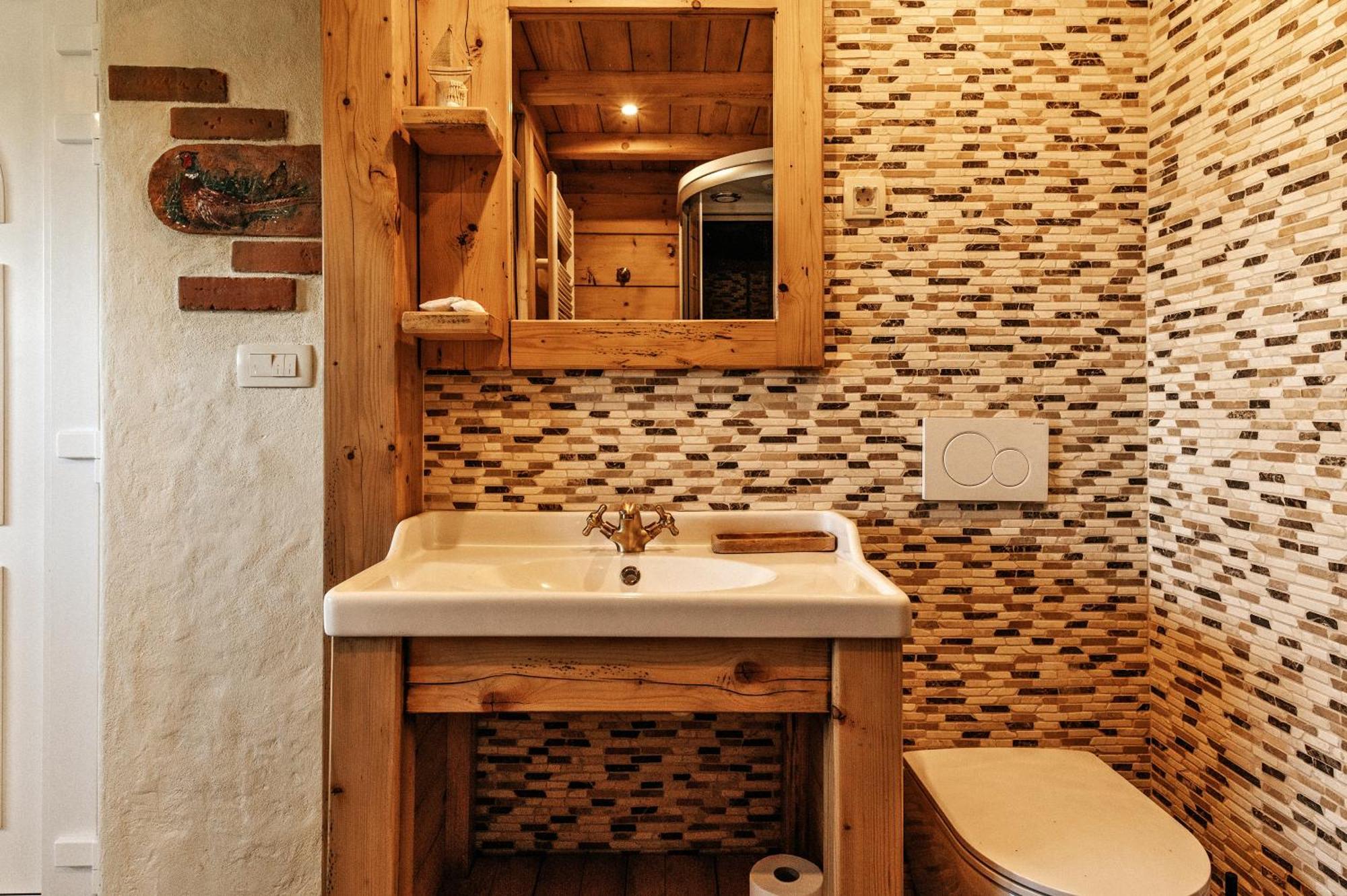 فندق Gostilnica Orle - Sleeping In The Tower Škofljica المظهر الخارجي الصورة